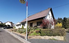 Ferienwohnung Schellen Mehren - Keine Monteurwohnung!